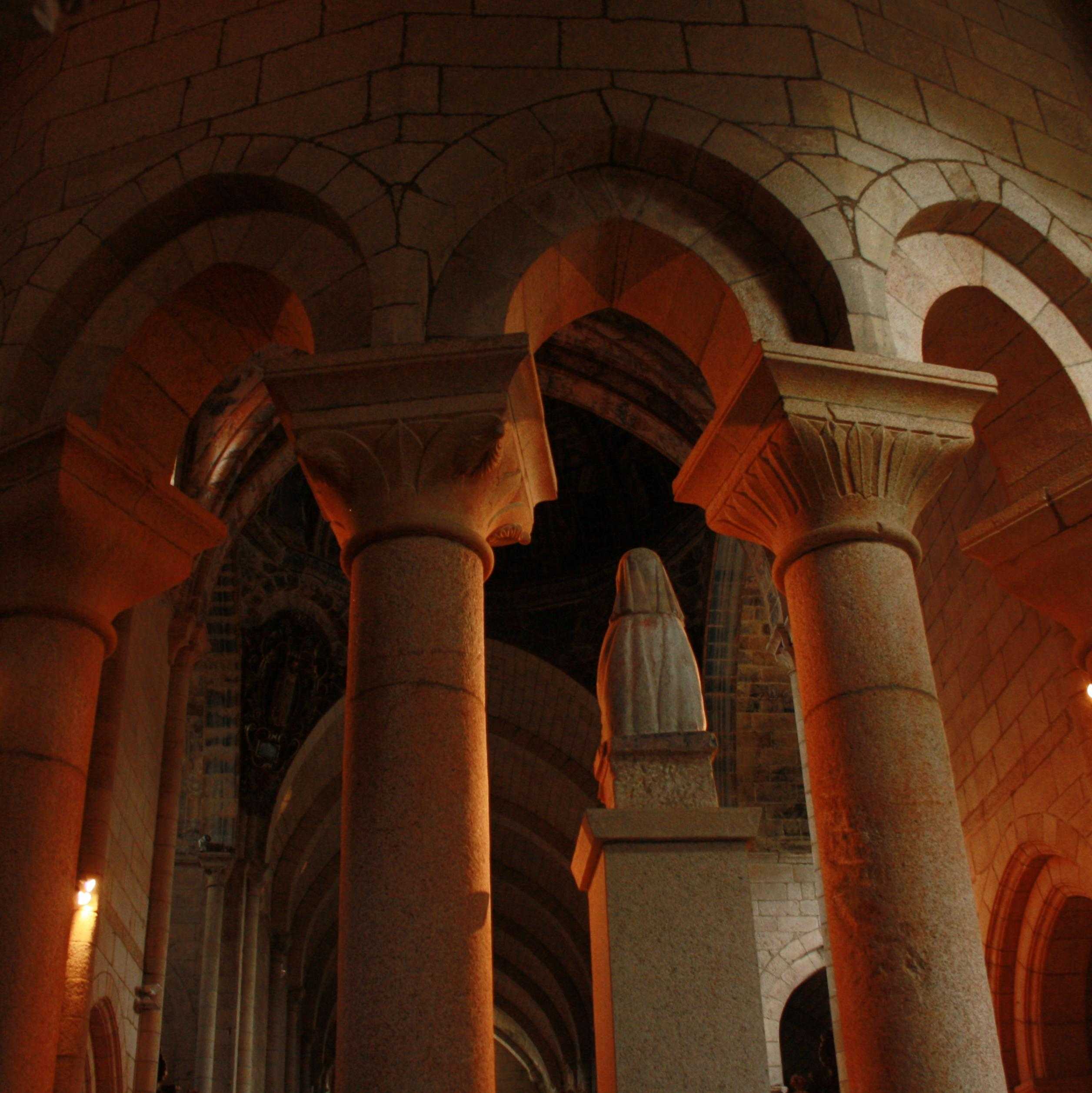 Mailoc Travelers, Escapas culturales, románico gallego, Monasterio de Oseira
