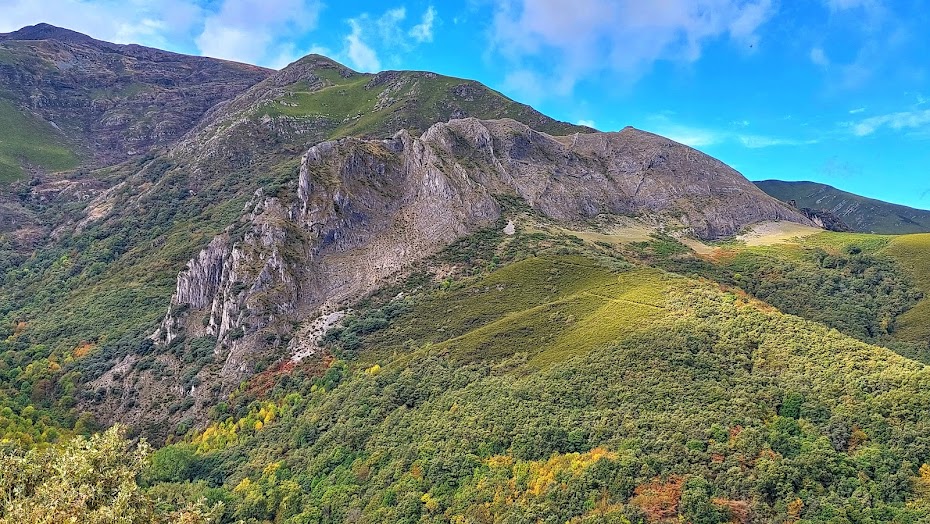 montes Aquilianos, turismo rural, senderismo, turismo de montaña, turismo sensorial