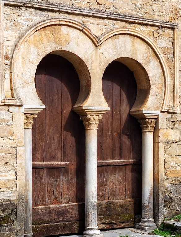 Peñalba de Santiago, turismo rural, senderismo, turismo de montaña, turismo sensorial, montes Aquilianos, turismo cultural